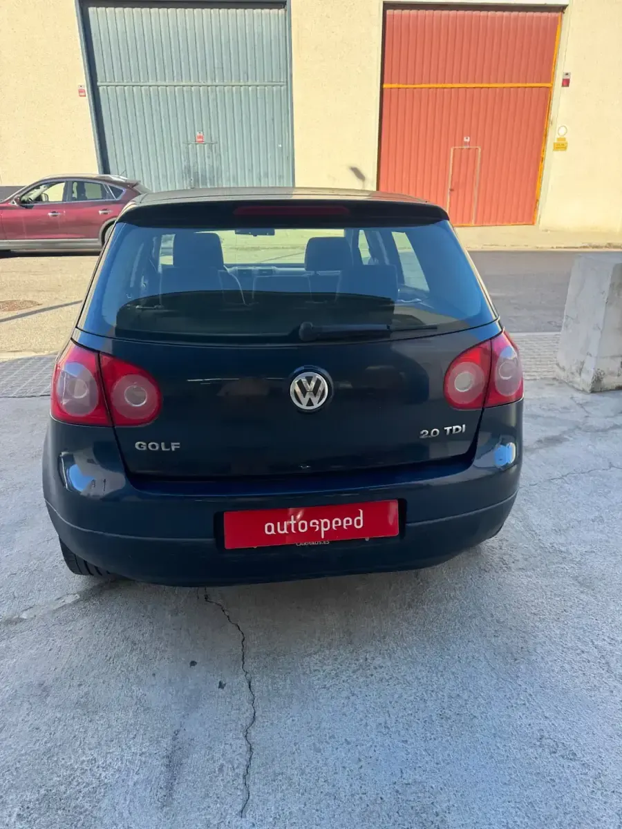 Usado VW Golf IV Highline 140 CV (102 kW) 2006 Gris