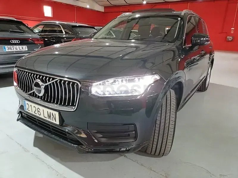 Usado Volvo XC90 Momentum 250 CV (183 kW) 2021 Gris / plata SUV