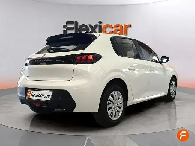 Usado Peugeot 208 Active 100 CV (73 kW) 2022 Blanco Utilitario