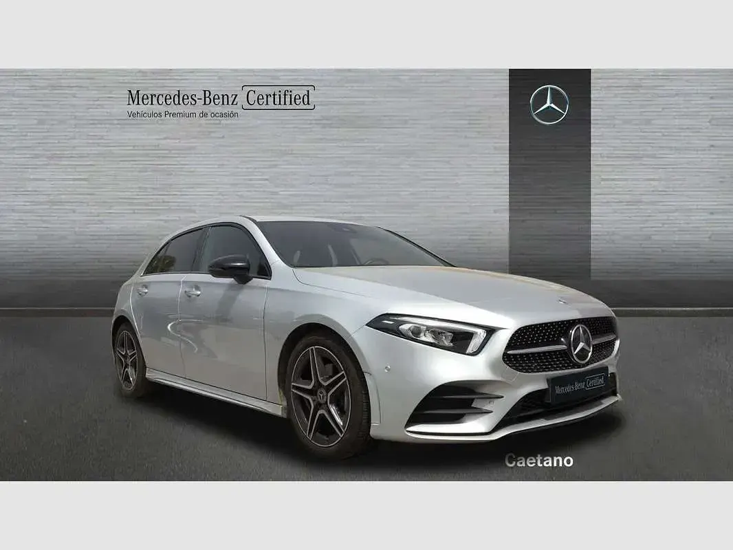 Usado Mercedes A200 150 CV (110 kW) 2022 Plateado Berlina