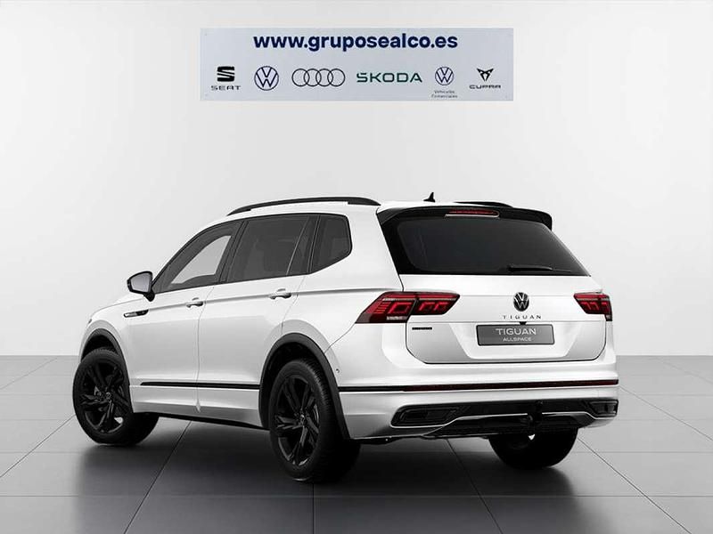 Usado VW Tiguan Allspace R-line 150 CV (110 kW) 2024 Blanco SUV