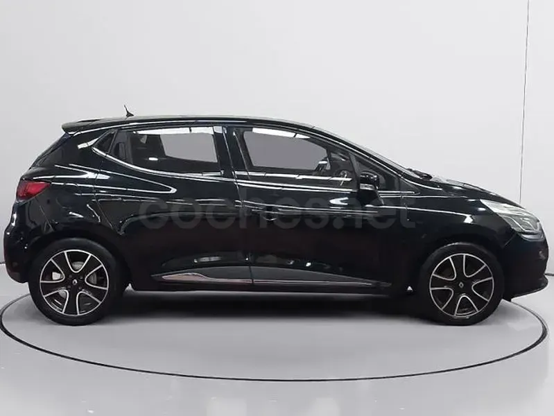 Usado Renault Clio IV Zen 90 CV (66 kW) 2016 Negro Berlina