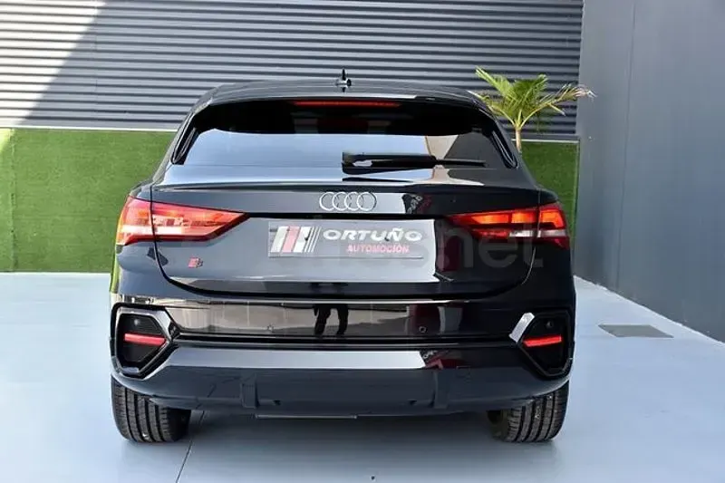 Usado Audi Q3 Sportback 150 CV (110 kW) 2022 Negro SUV