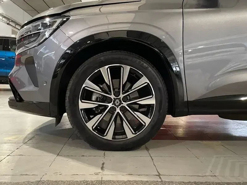Usado Renault Austral Techno 199 CV (146 kW) 2025 Gris SUV