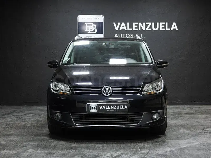 Usado VW Touran Advance 105 CV (77 kW) 2015 Negro Monovolumen