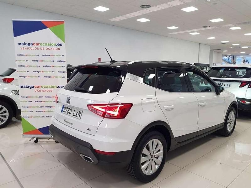 Usado Seat Arona FR 110 CV (80 kW) 2022 Blanco SUV