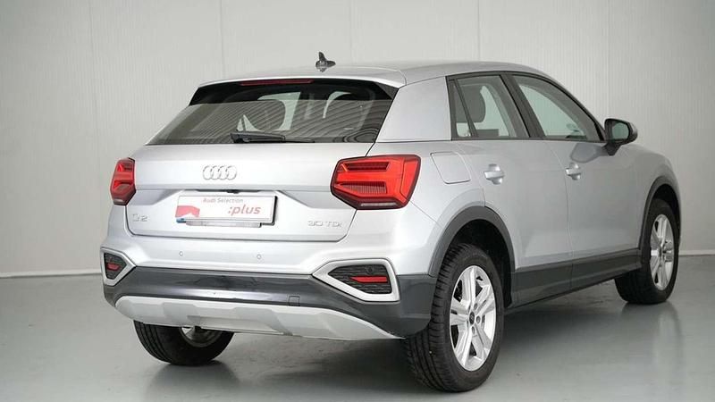 Usado Audi Q2 Advanced 116 CV (85 kW) 2023 Gris SUV
