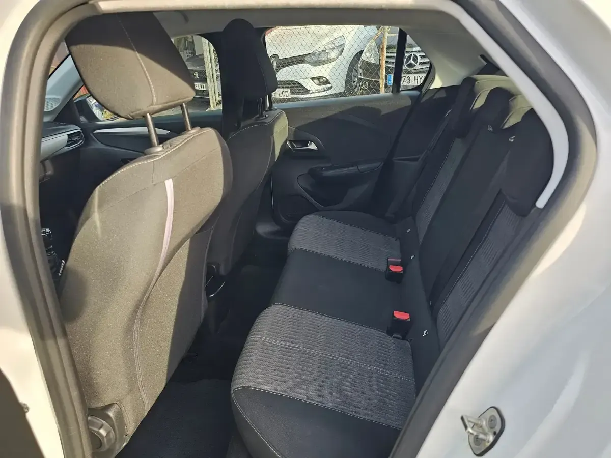 Usado Opel Corsa Edition 102 CV (75 kW) 2021 Blanco Utilitario