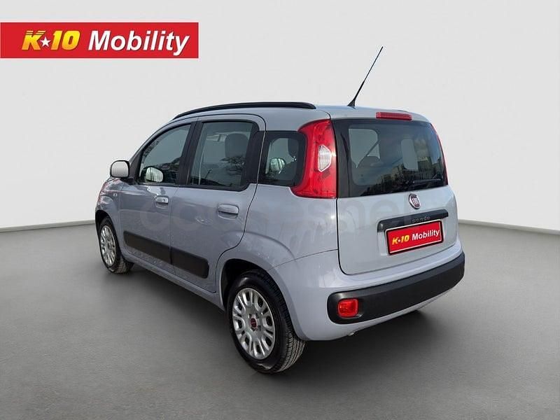 Usado Fiat Panda Lounge 69 CV (50 kW) 2019 Gris / plata Utilitario