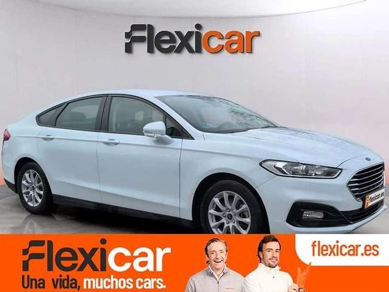 Usado Ford Mondeo Titanium 150 CV (110 kW) 2019 Blanco Berlina