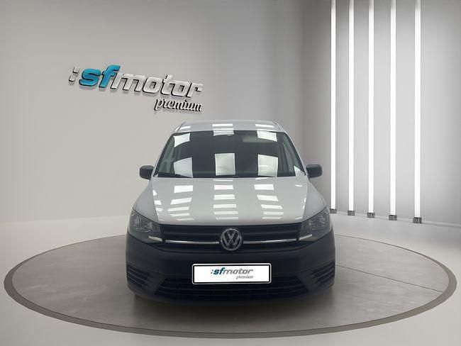 Usado VW Caddy Maxi 102 CV (75 kW) 2020 Gris Monovolumen