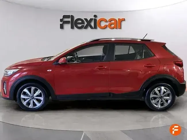 Usado Kia Stonic 84 CV (61 kW) 2023 Rojo SUV