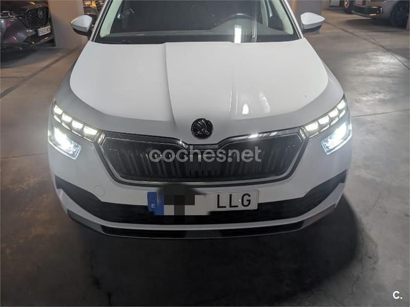 Usado Skoda Kamiq Style 115 CV (84 kW) 2020 Blanco SUV