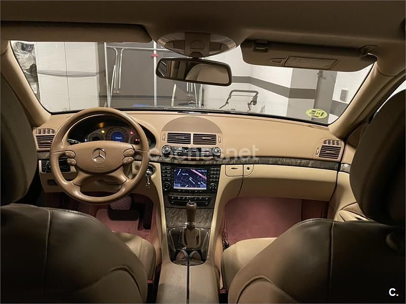 Usado Mercedes E320 Avantgarde 224 CV (164 kW) 2007 Negro Berlina