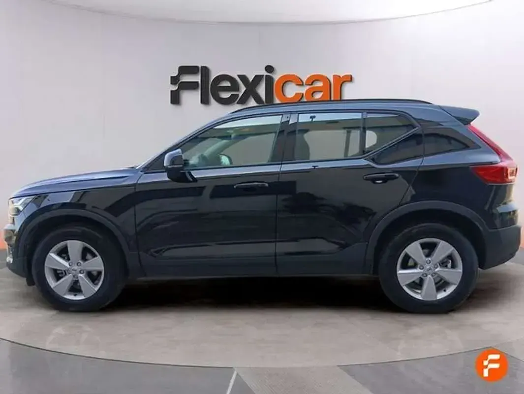 Usado Volvo XC40 129 CV (94 kW) 2022 Negro SUV