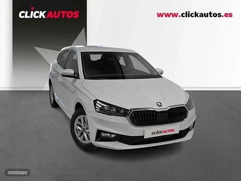 Usado Skoda Fabia Selection 115 CV (84 kW) 2025 Blanco Utilitario