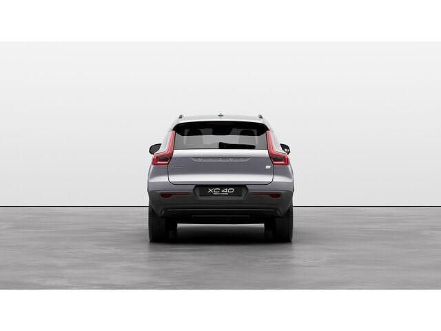 Usado Volvo XC40 Plus 262 CV (192 kW) 2023 Gris SUV