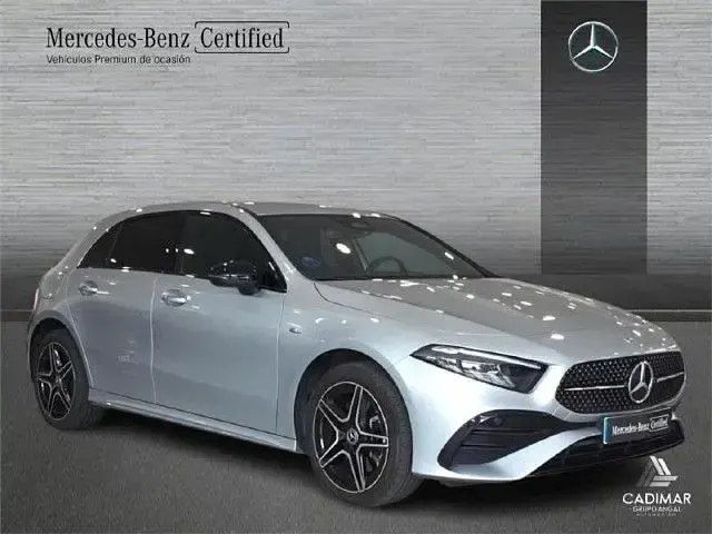 Usado Mercedes A250 218 CV (160 kW) 2026 Plata hightech