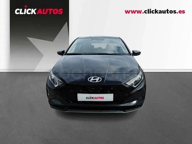 Usado Hyundai i20 100 CV (73 kW) 2025 Gris / plata Utilitario