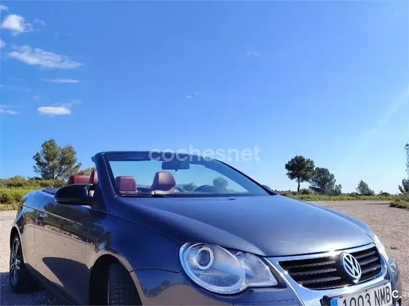 Usado VW Eos 150 CV (110 kW) 2007 Gris / plata Descapotable