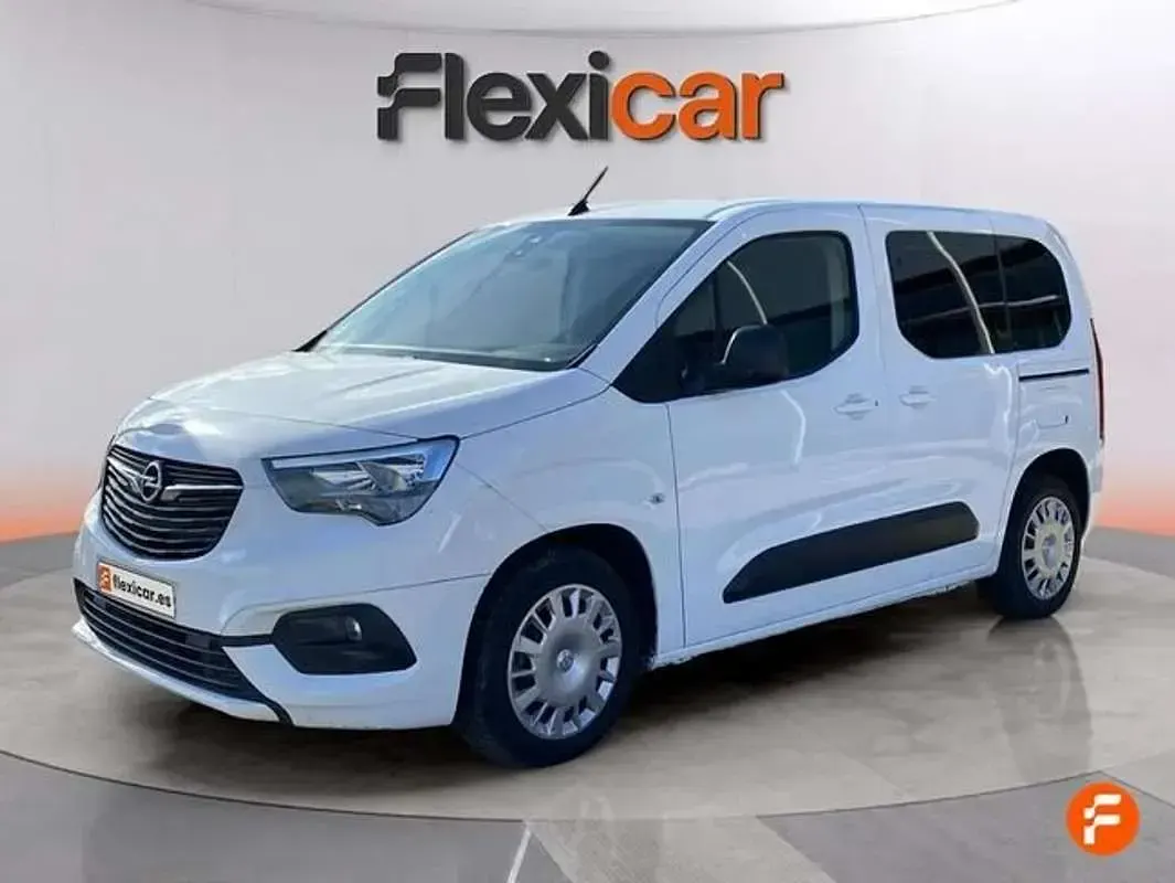 Usado Opel Combo Life Edition 102 CV (75 kW) 2021 Blanco Monovolumen