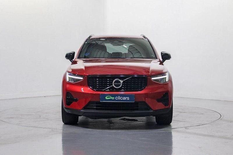 Usado Volvo XC40 Plus 262 CV (192 kW) 2022 Rojo SUV