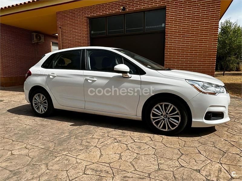 Używany Citroën C4 Tonic 92 KM (67 kW) 2014 Biały Sedan/Limuzyna