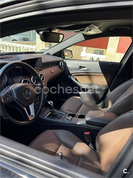 Usado Mercedes A200 AMG line 136 CV (100 kW) 2014 Negro Berlina