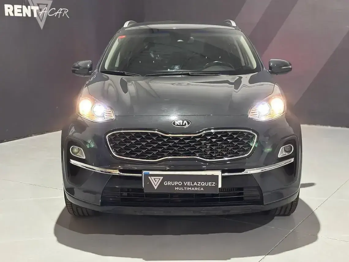 Usado Kia Sportage Plus 136 CV (100 kW) 2020 Gris SUV