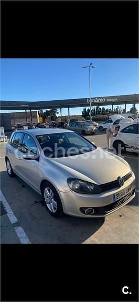 Usado VW Golf VI Advance 105 CV (77 kW) 2010 Gris / plata Utilitario