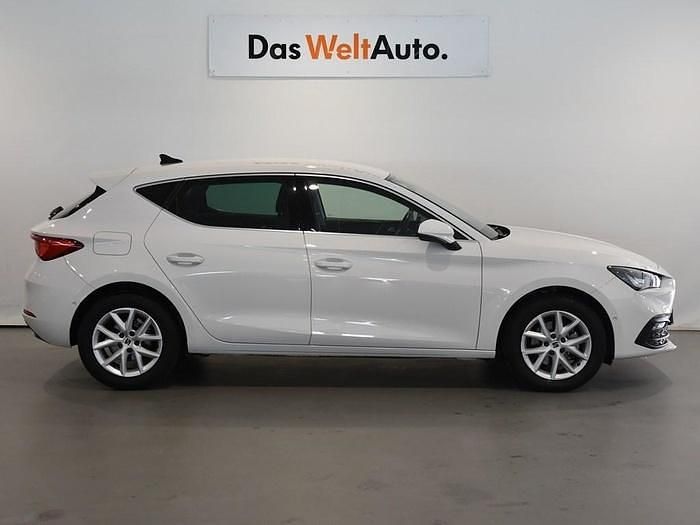 Usado Seat Leon Style 116 CV (85 kW) 2025 Blanco