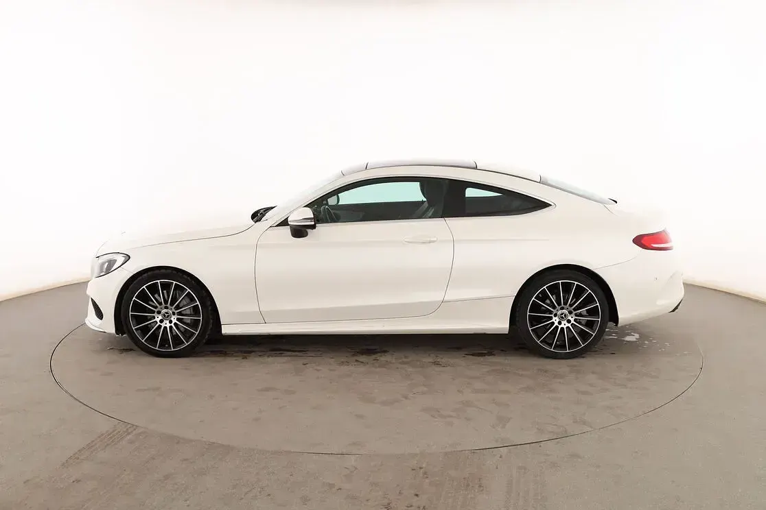 Usado Mercedes C250 205 CV (150 kW) 2017 Blanco Coupe