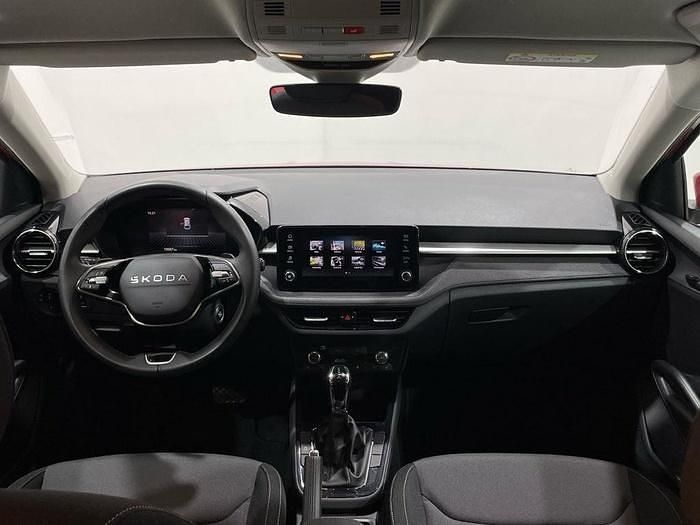 Usado Skoda Fabia Selection 115 CV (84 kW) 2025 Rojo Utilitario