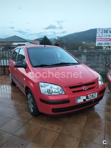 Usado Hyundai Getz 63 CV (46 kW) 2005 Rojo Utilitario