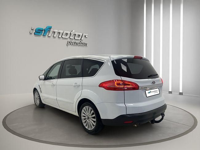Usado Ford S-MAX Trend 140 CV (102 kW) 2010 Blanco Monovolumen