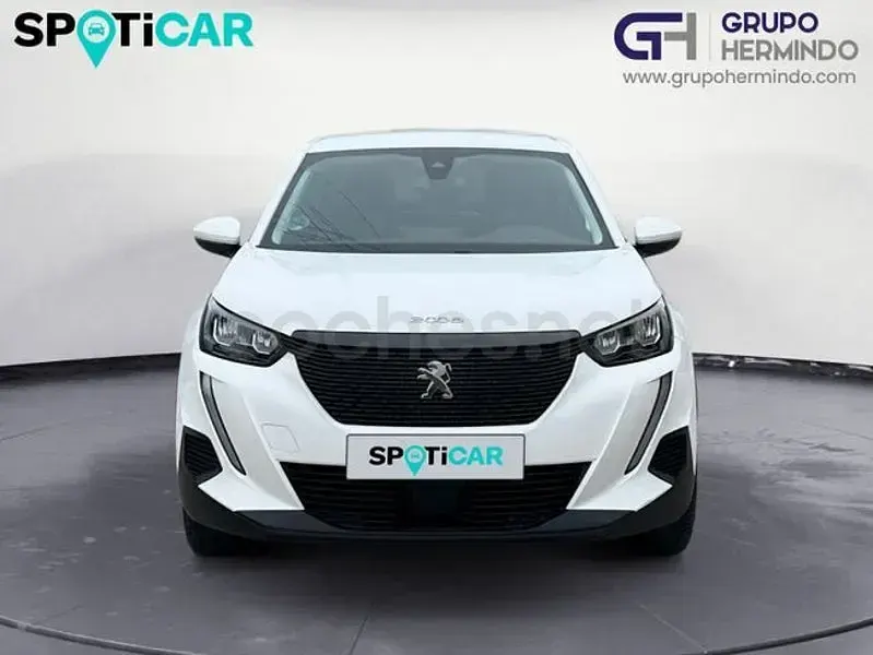 Usado Peugeot 2008 Active 110 CV (80 kW) 2021 Blanco SUV