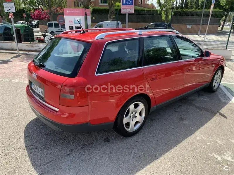 Usado Audi A6 193 CV (141 kW) 1999 Rojo Familiar