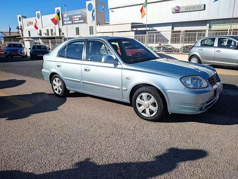 Azul Usado 2005 Hyundai Accent GLS Utilitario | 4300 € - Imagen 1/4