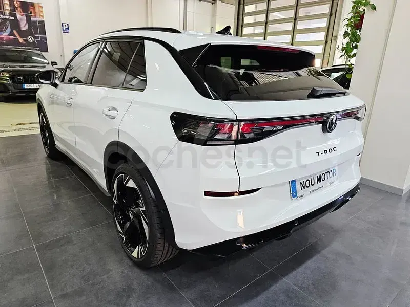 Usado VW T-Roc R-line 150 CV (110 kW) 2026 Blanco SUV