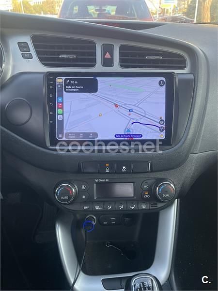 Usado Kia Ceed GT 110 HP (80 kW) 2015 Branco Sedan