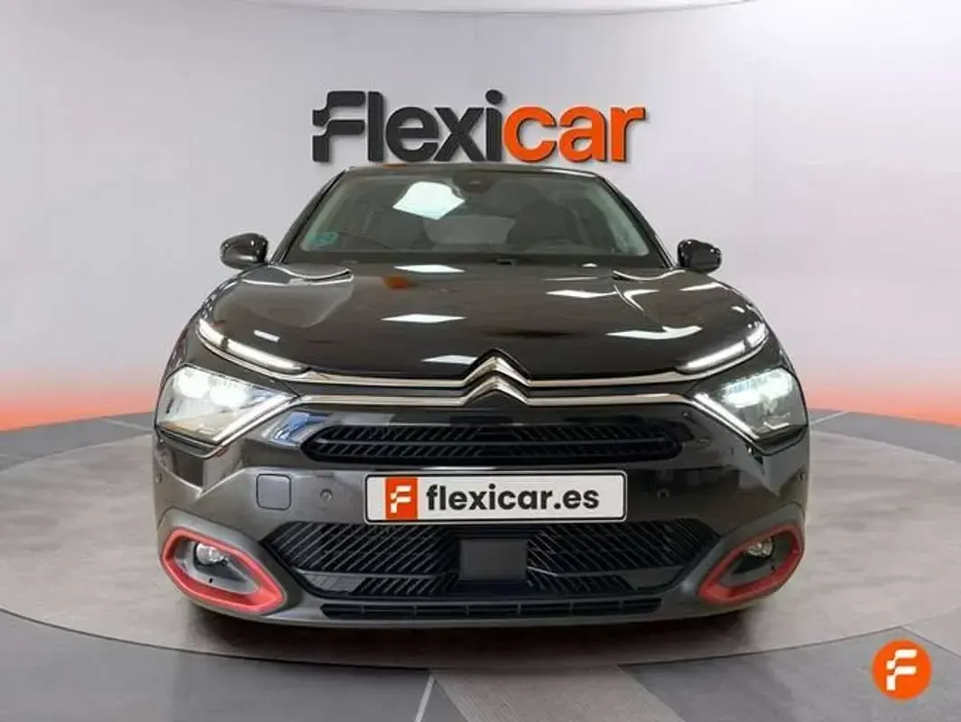 Usado Citroën C4 Feel 131 CV (96 kW) 2021 Negro Utilitario