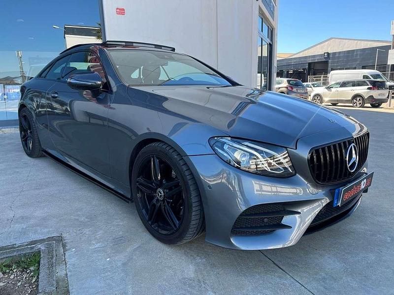 Usado Mercedes E220 194 CV (142 kW) 2018 Gris Coupe