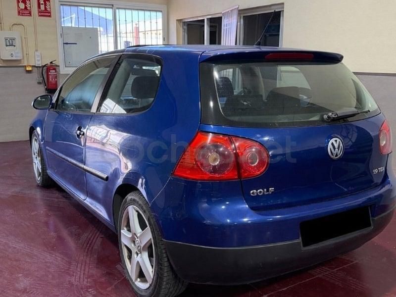 Usado VW Golf IV Sportline 105 CV (77 kW) 2005 Azul Berlina