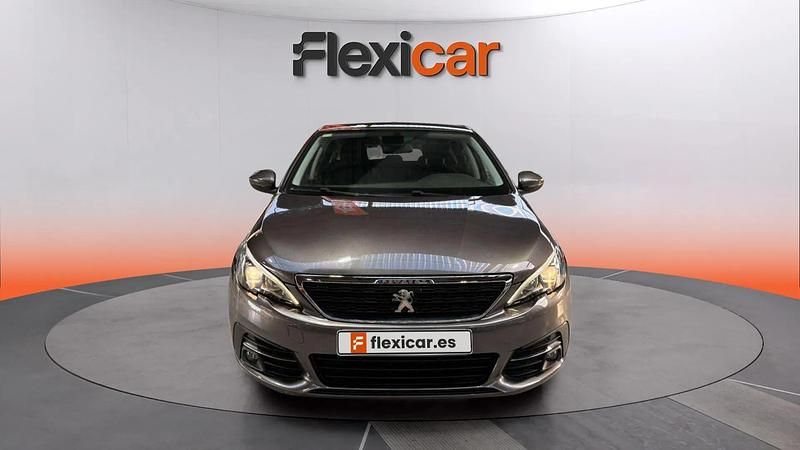Usado Peugeot 308 Style 131 CV (96 kW) 2020 Gris Utilitario