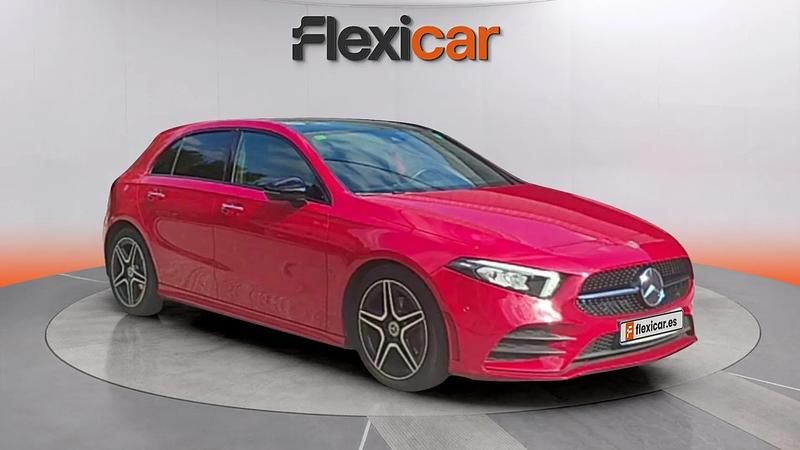 Usado Mercedes A180 116 HP (85 kW) 2019 Vermelho Sedan