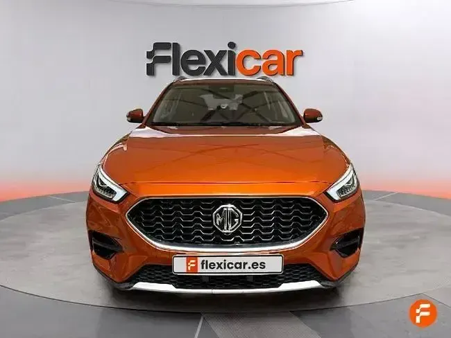 Usado MG ZS Comfort 116 HP (85 kW) 2025 Laranja SUV