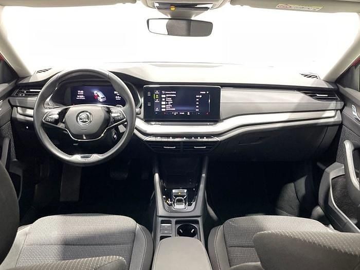 Usado Skoda Octavia Ambition 150 CV (110 kW) 2024 Rojo Familiar