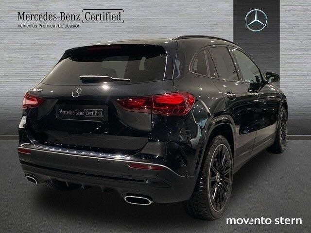 Usado Mercedes GLA200 AMG line 163 CV (119 kW) 2025 Negro SUV