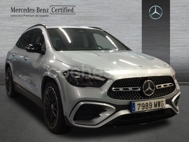 Usado Mercedes GLA200 150 CV (110 kW) 2024 Gris / plata SUV