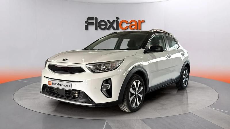Begagnad Kia Stonic 120 HK (88 kW) 2021 Vit SUV